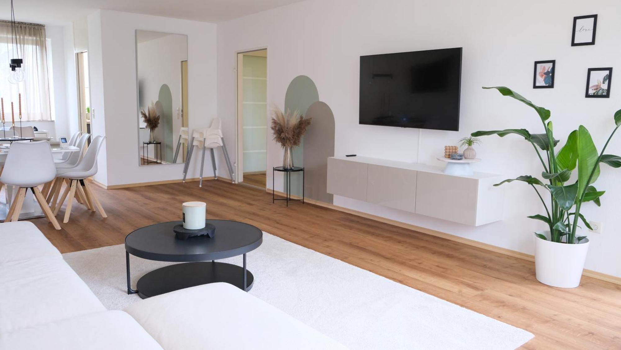 Casa Luxe - 120Qm - Zentral - Familienfreundlich - Parkplatz - 5Km Zum Legoland Leilighet Günzburg Eksteriør bilde